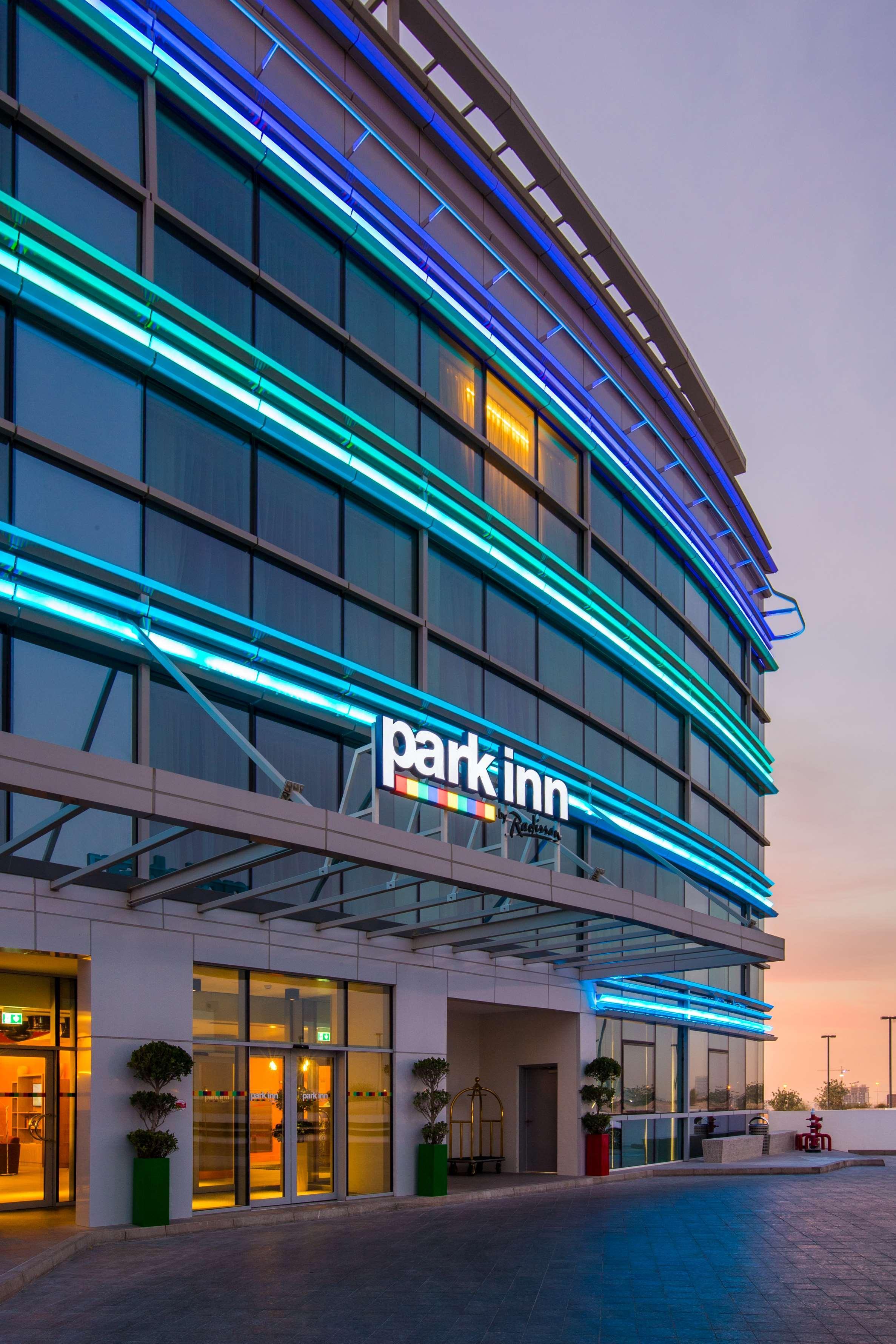 Park Inn By Radisson Dubai Motor City Luaran gambar